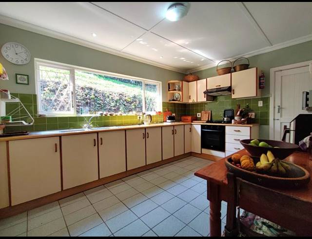 4 BEDROOM HOUSE FOR SALE IN WEMBLEY